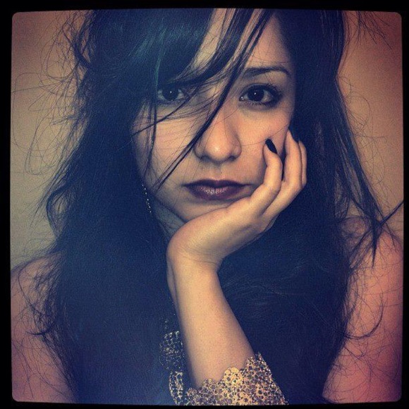 Meet your Posher, Bex - Picture 1 of 1